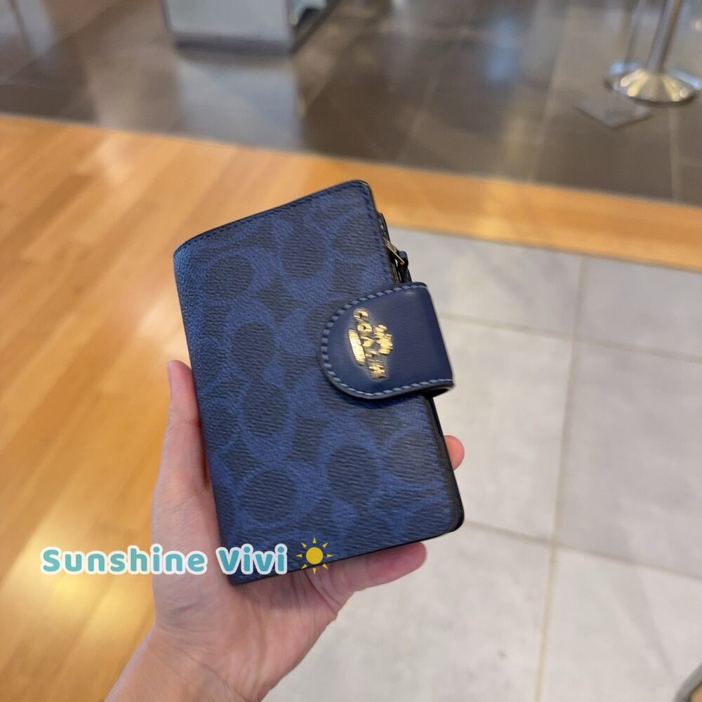NWT Coach Medium Corner Zip Wallet In Signature Canvas CW786 Gold/Navy